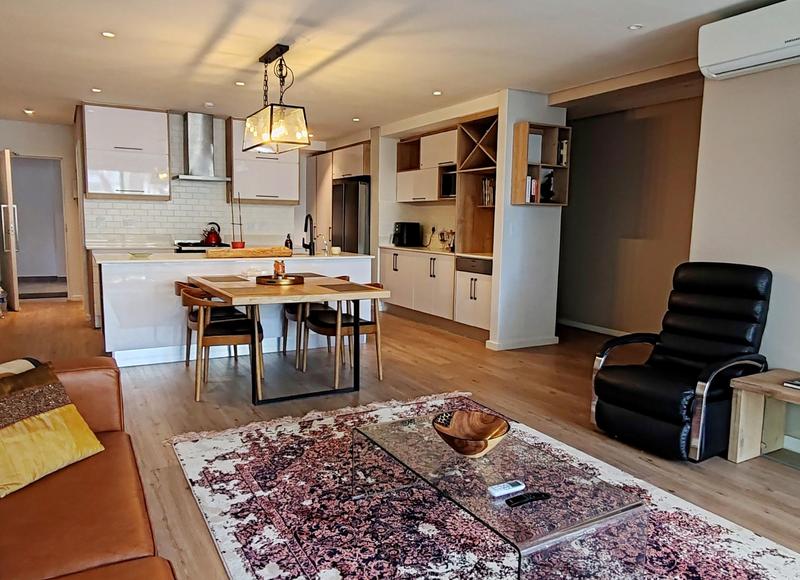 To Let 2 Bedroom Property for Rent in Sea Point Western Cape
